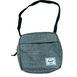 Herschel Classic™ Crossbody Bag grey raven crosshatch